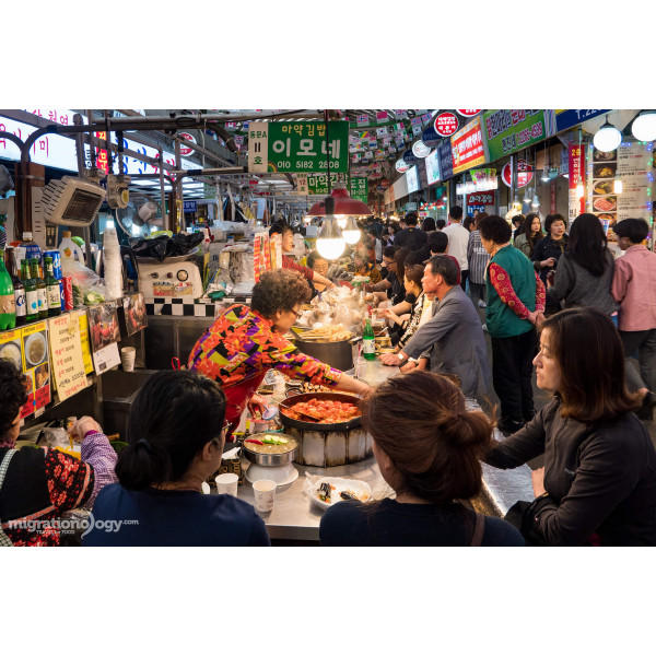 Ăn Gì Ở Chợ Gwangjang Seoul? Thiên Đường Ẩm Thực Không Thể Bỏ Lỡ